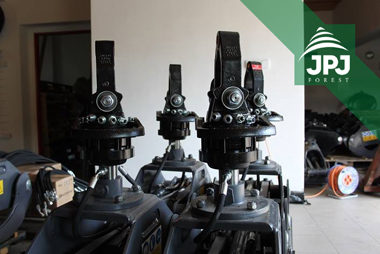 Rotatory hydrauliczne Baltrotors i chwytaki FARMA